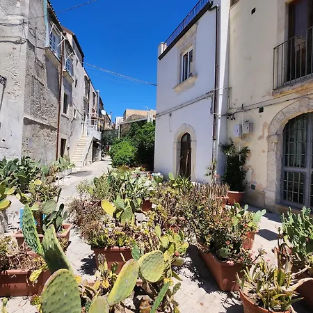 Ortigia Vicolo Lettighieri 24 Apartamento *